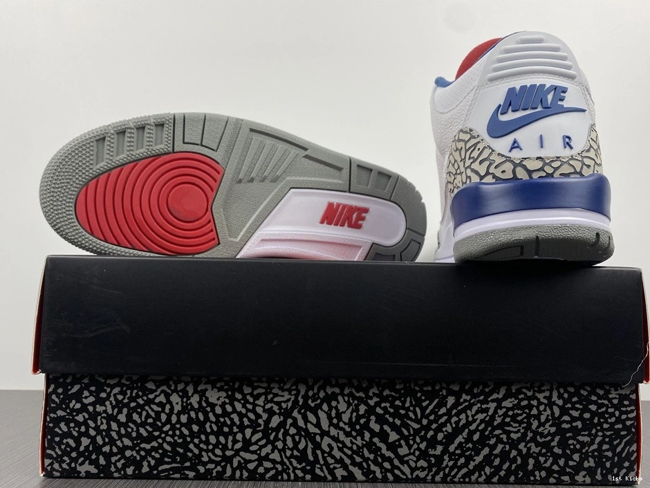 854262-106  Jordan (2016) Retro True 3  Blue 0211